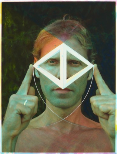 Dolphins Communicate Through Instantaneous Holographic Language-2016